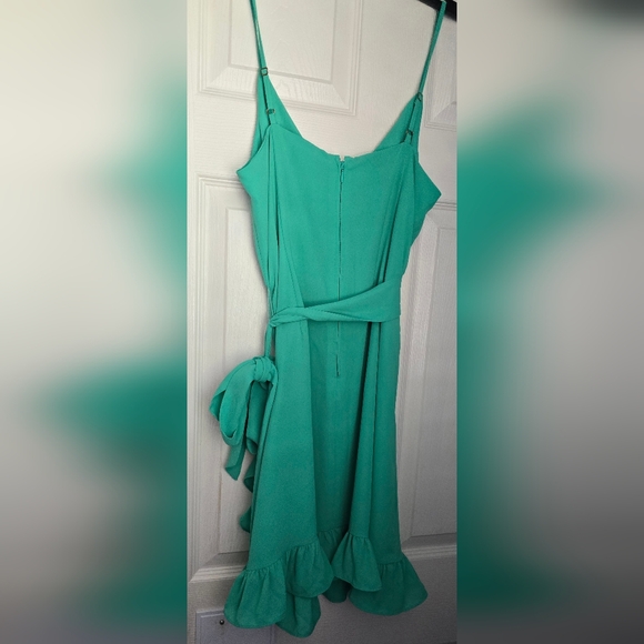 Lilly Pulitzer Alisa wrap dress - Picture 4 of 4